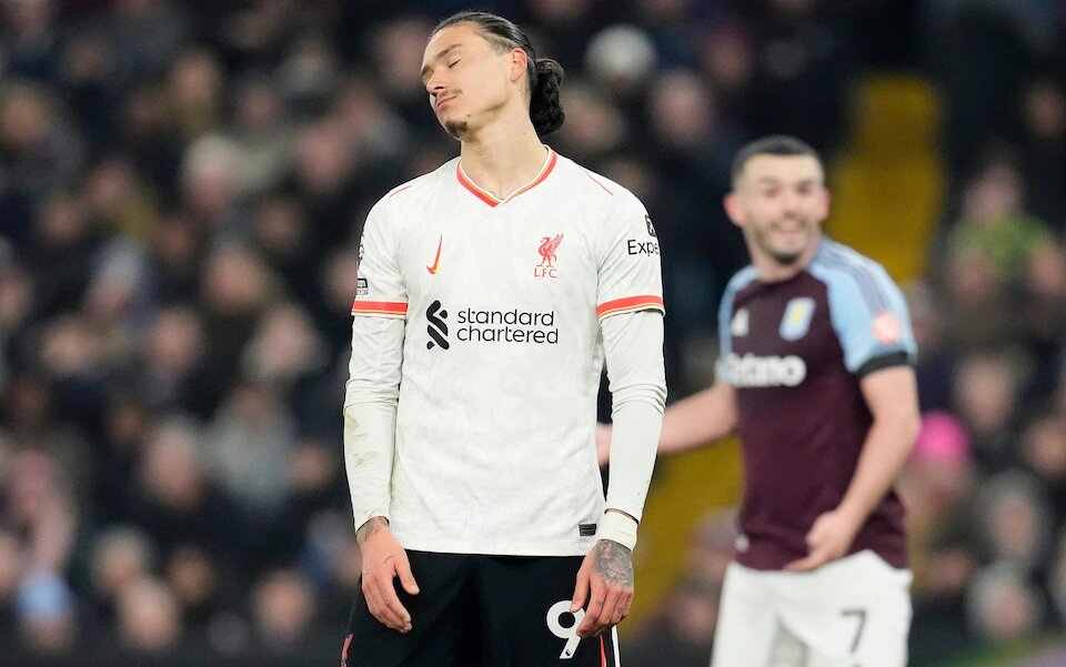 ليفربول ينوي التخلص من نونيز في الصيف