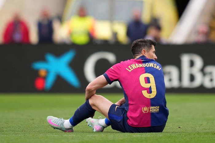 برشلونه يفقد ليفاندوفسكي في كلاسيكو الكأس ومباراتي انتر