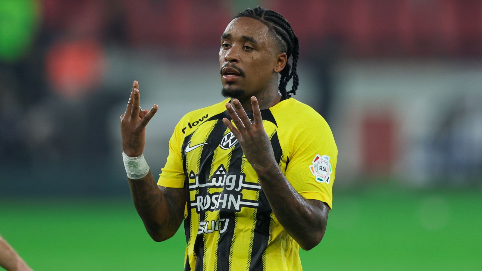 اتحاد جدة يقترب من استعادة بيرخفاين قبل لقاء النصر
