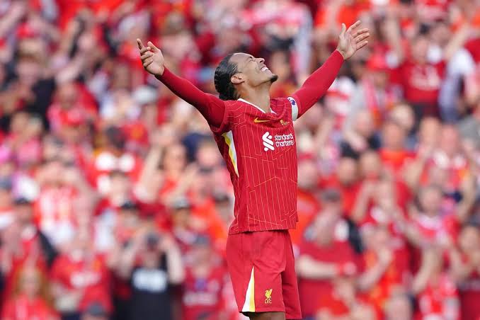 فان دايك: ليفربول أجمل نادي في العالم