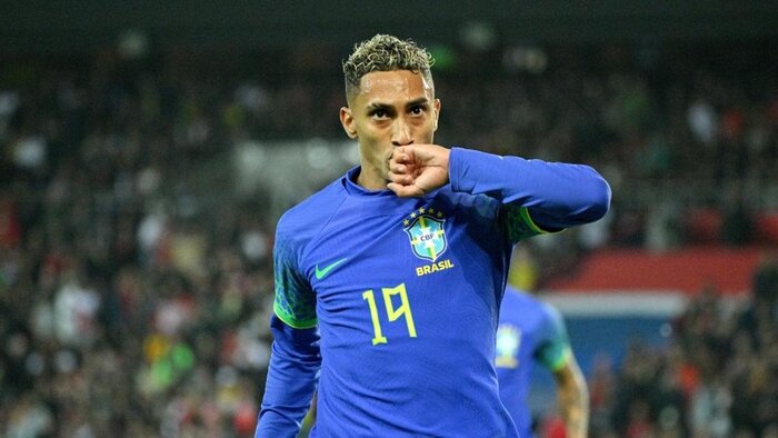 رافينيا يكشف سر اقترابه سابقا من اللعب لإيطاليا