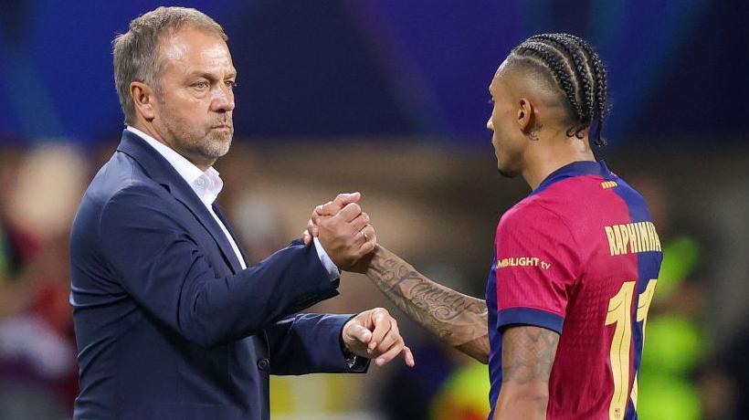 نجم برشلونه: فليك غير مسيرتي بالكامل
