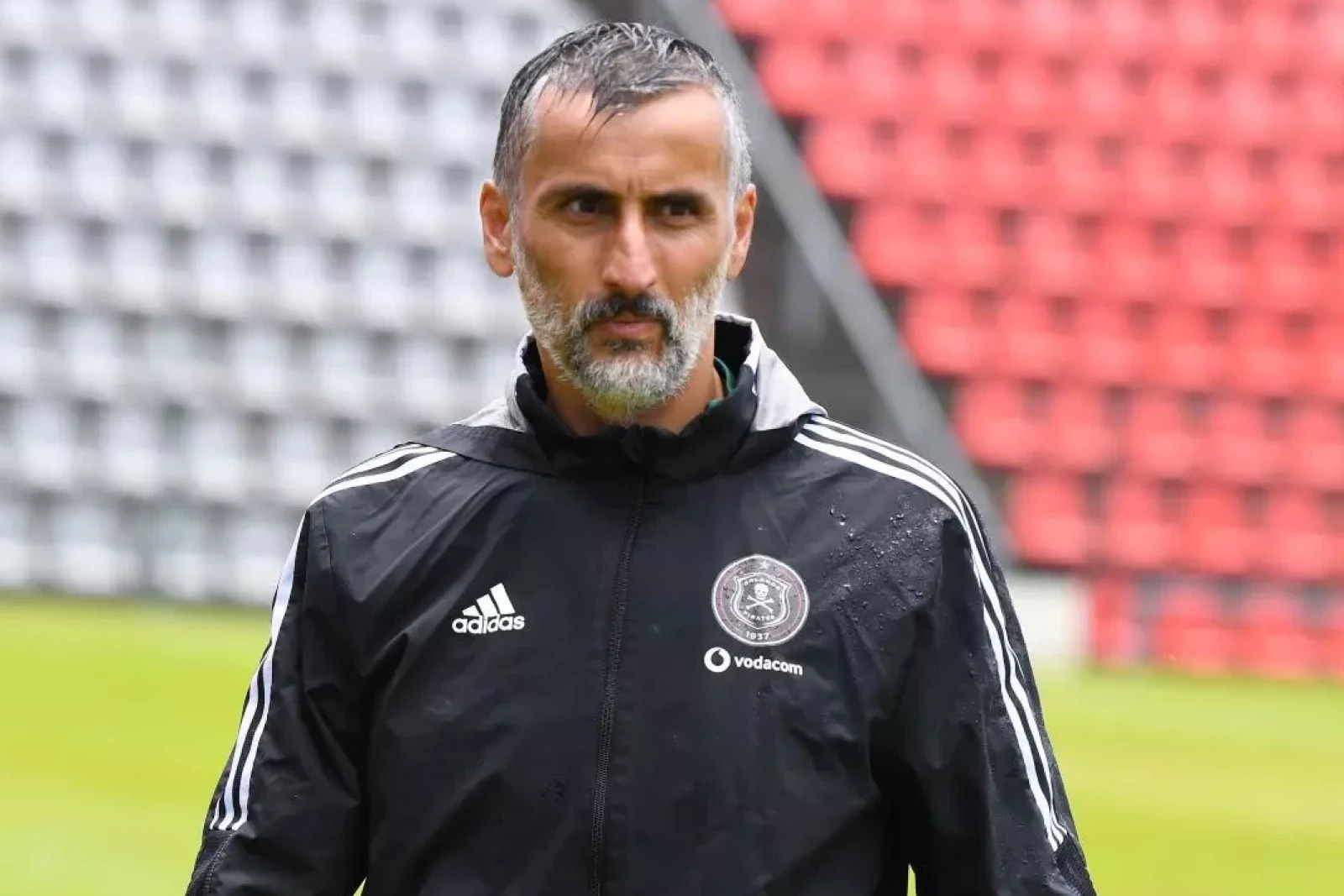الأهلي ينهي اتفاقه مع ريفيرو لتدريب الفريق