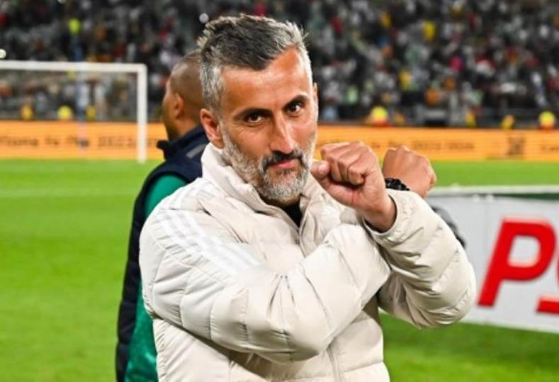 ريفيرو يصل القاهرة لتولي تدريب الأهلي