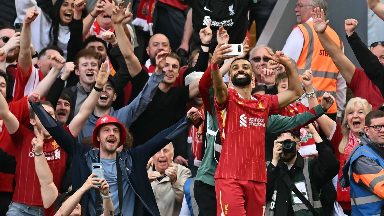 صلاح ينافس على جائزة أفضل لاعب في البريميرليج