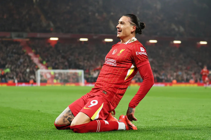 ليفربول يحدد سعر بيع نونيز