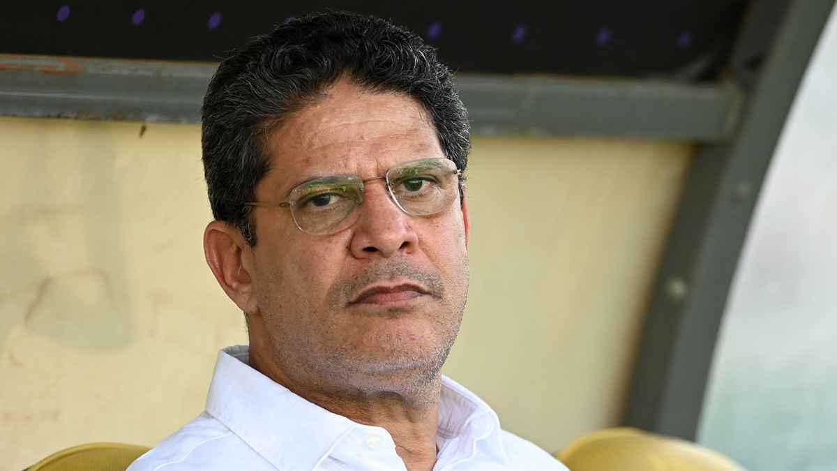 الرمادي يعلن حصوله على مستحقاته من الزمالك