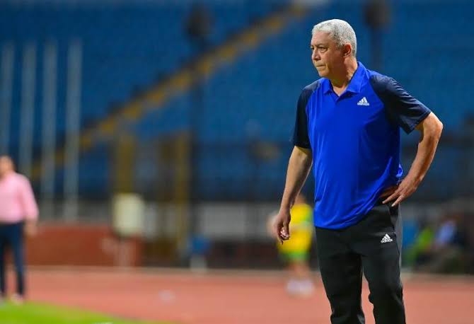 محمد عمر يعلن انتهاء مهمته بنادي الإتحاد السكندري