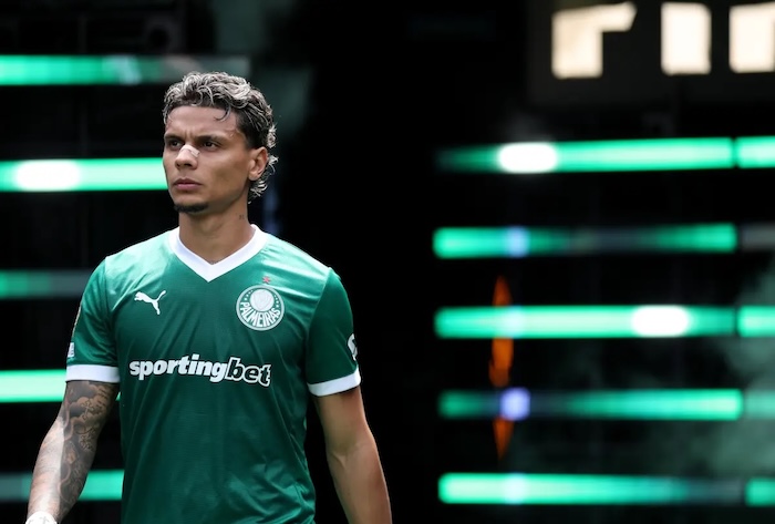سباق إيطالي لضم ريوس لاعب وسط بالميراس