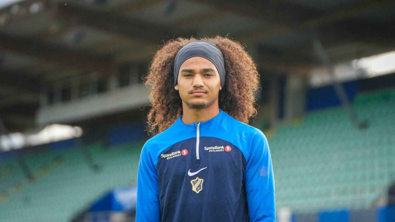 آدم كايد يصل القاهرة تمهيدا لإتمام إنتقاله للزمالك