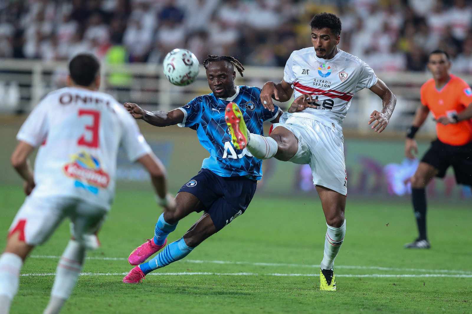 الزمالك يتدرب على فترتين بفرمان من فيريرا