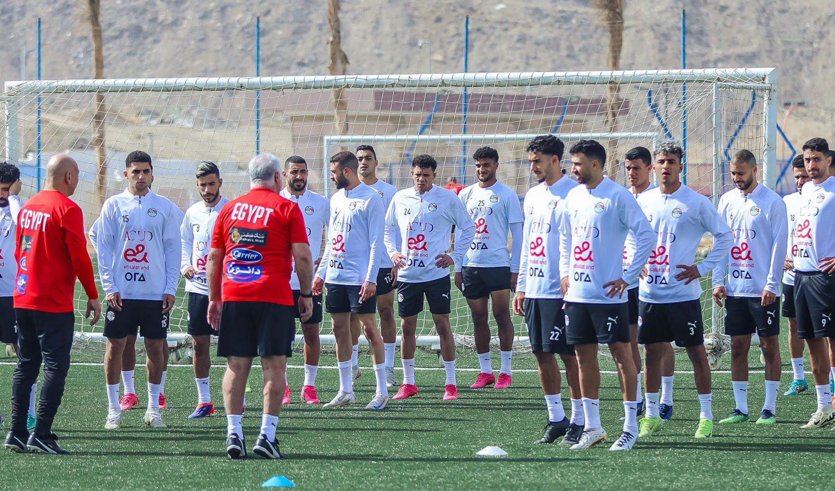 منتخب مصر يُفاضل بين مواجهة الكاميرون أو نيجيريا وديًا