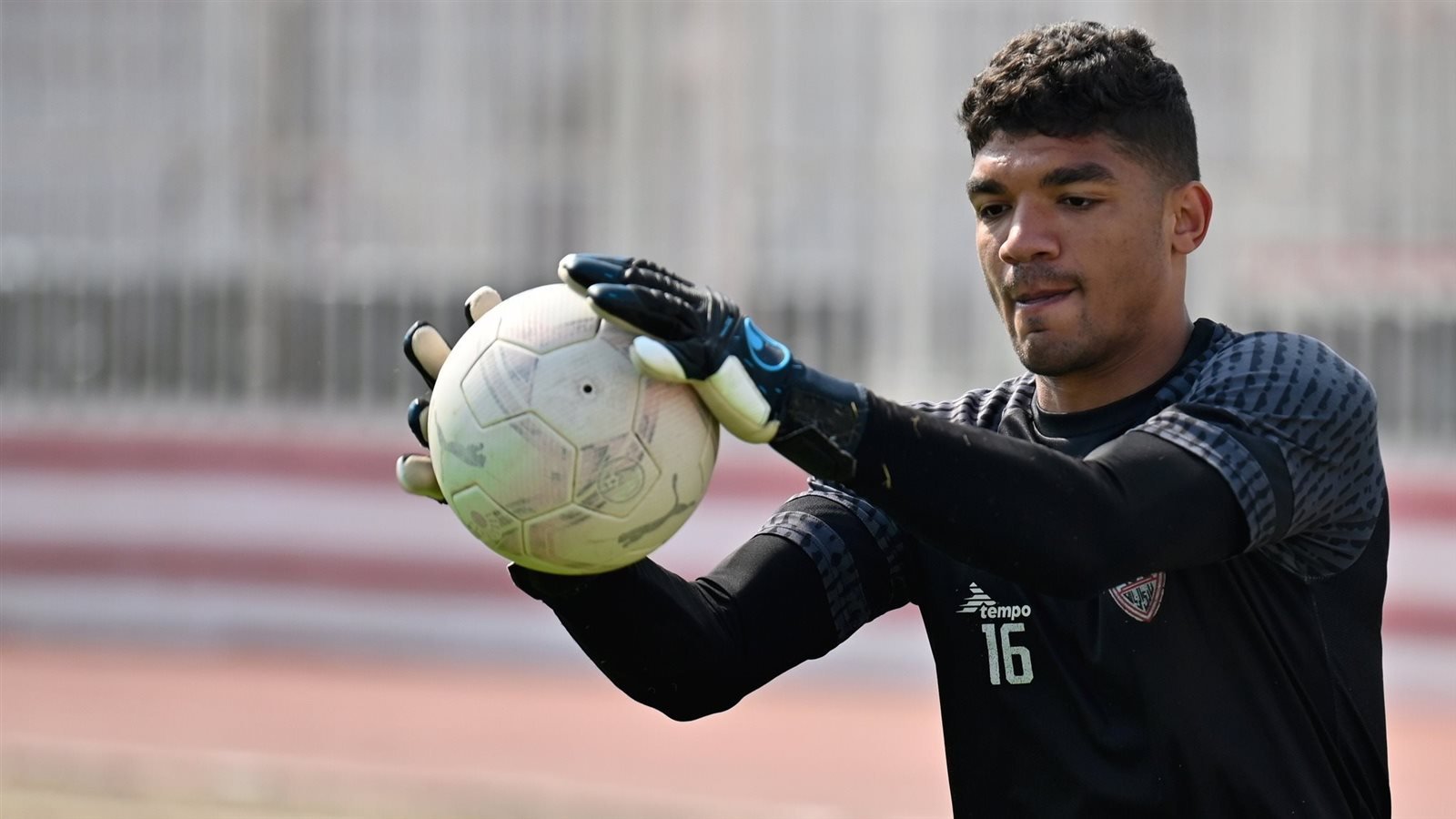 محمد صبحي يكشف موقفه من الرحيل عن الزمالك