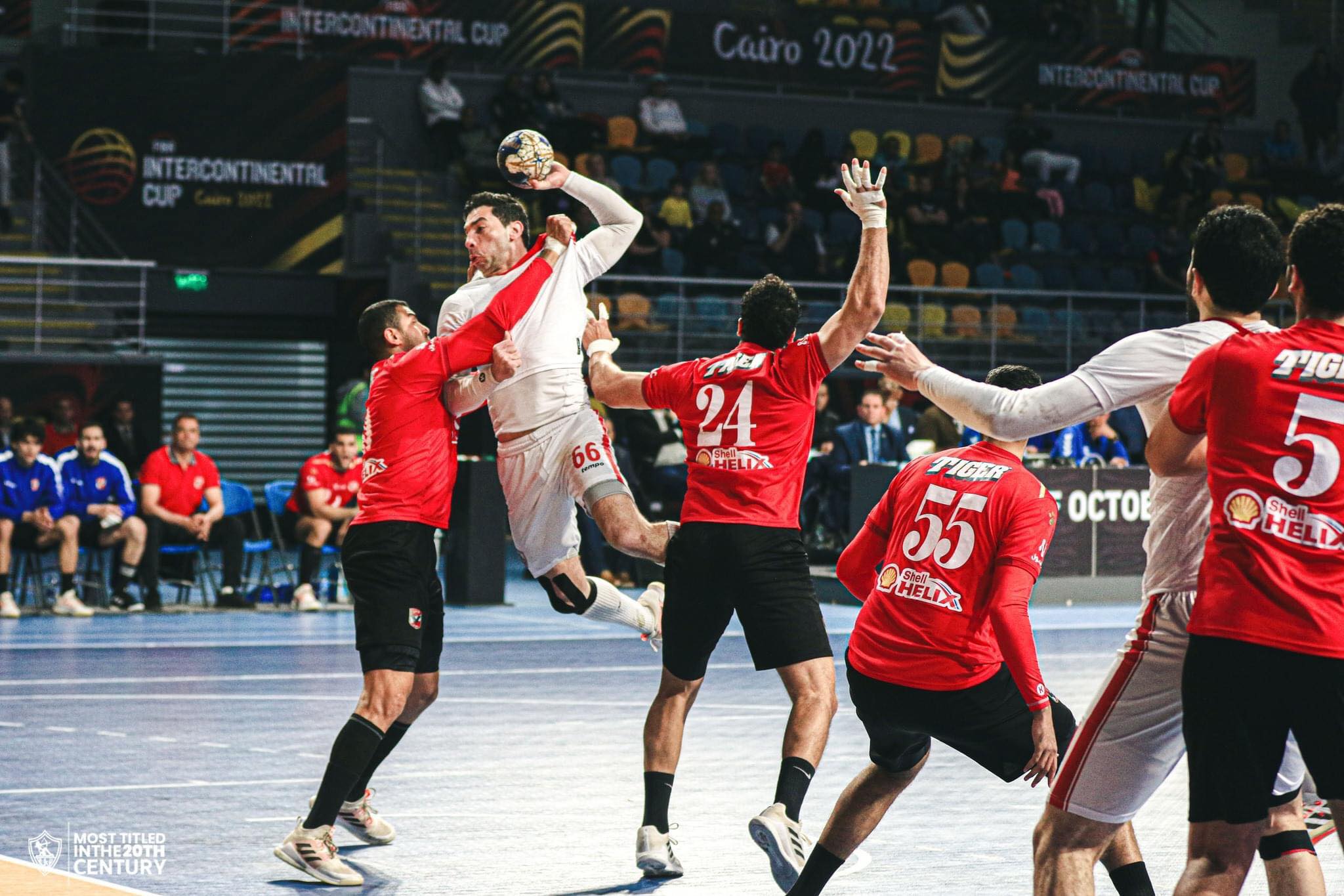 كرة اليد.. تعاقدات قوية للأهلي والزمالك