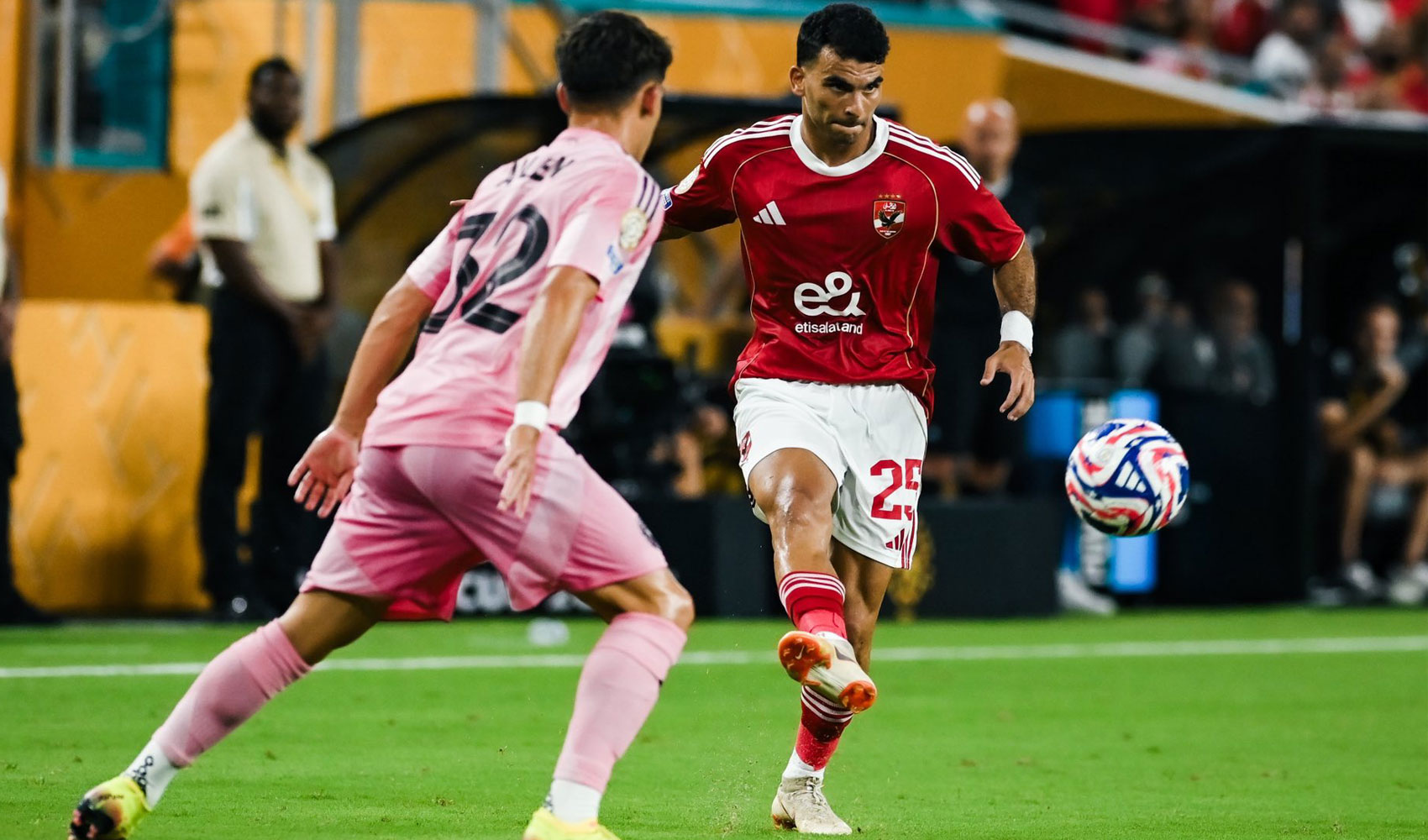 الجنايني: زيزو رحل عن الزمالك بسبب الإغراءات المادية
