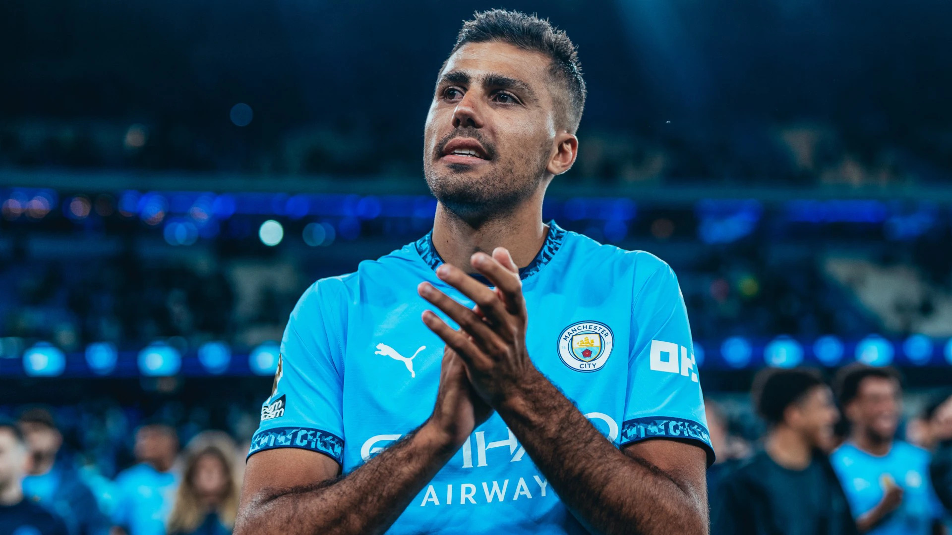 سيتي يستعد لتقديم عقد جديد لنجمه الإسباني رودري