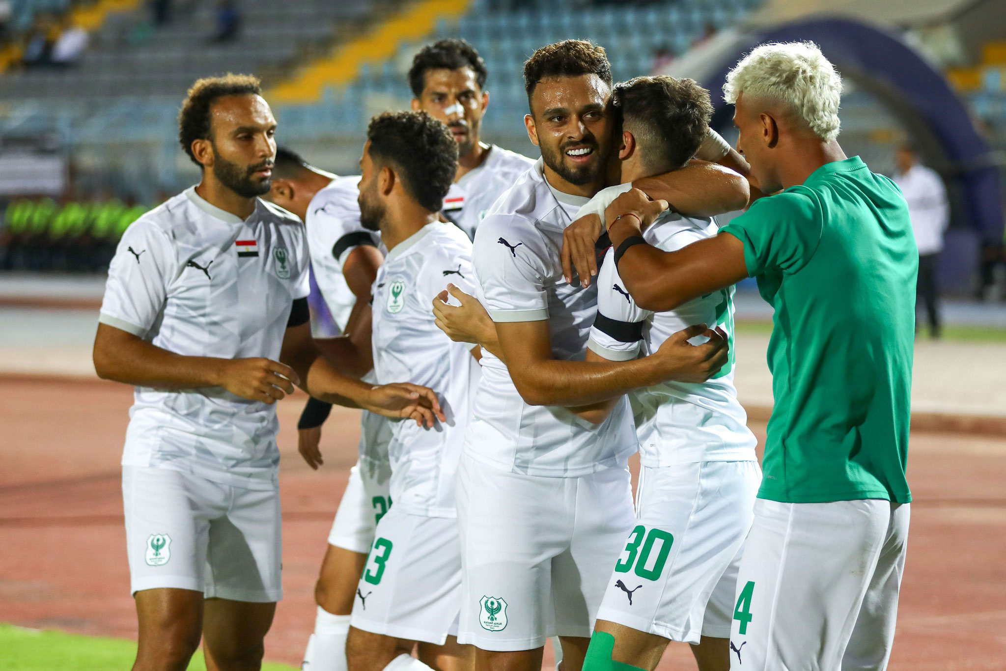 المصري يرغب في تفعيل بند شراء الساعي