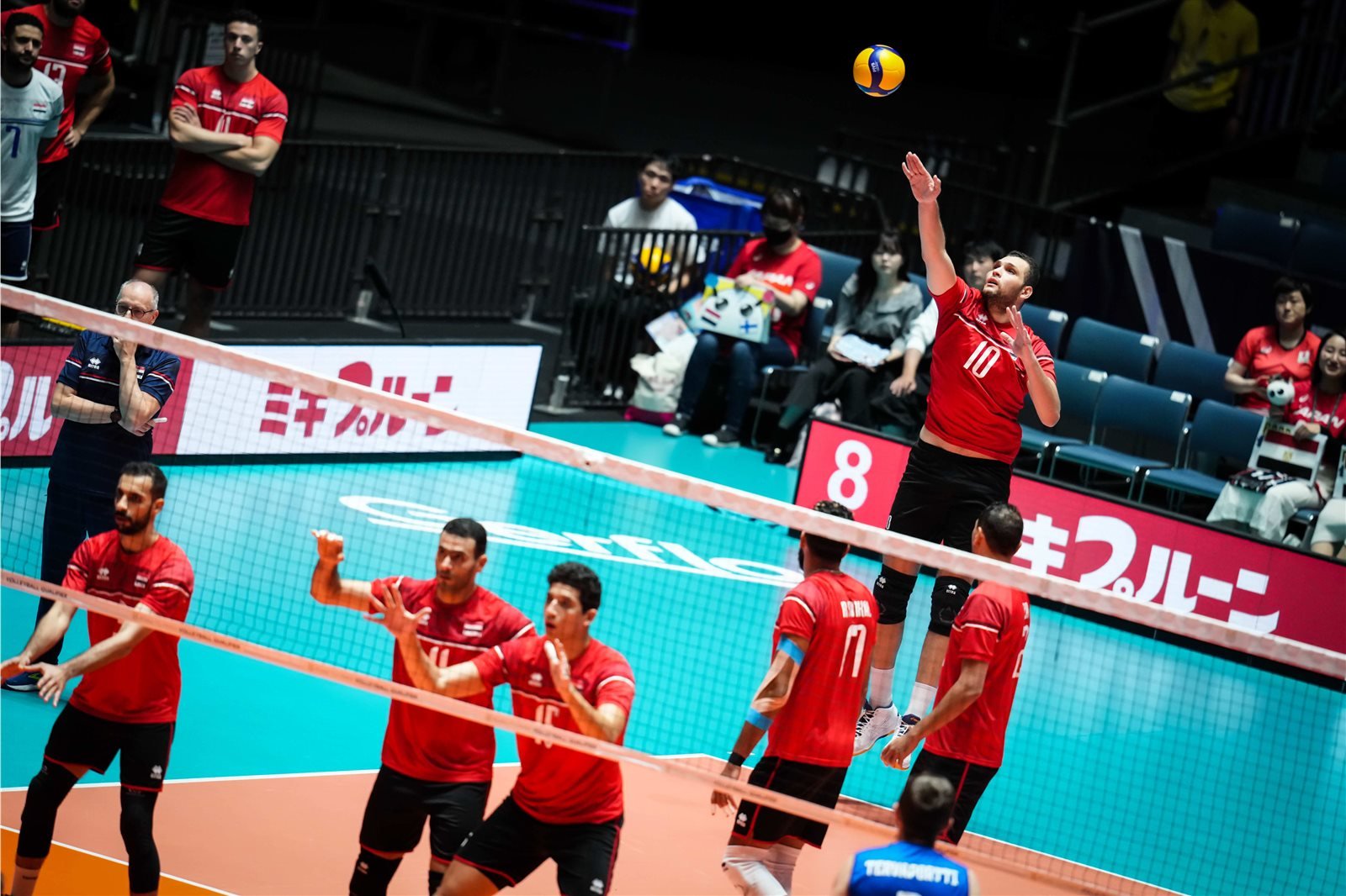 منتخب مصر للكرة الطائرة يواصل استعداداته لبطولة العالم بدورتي قطر وروسيا
