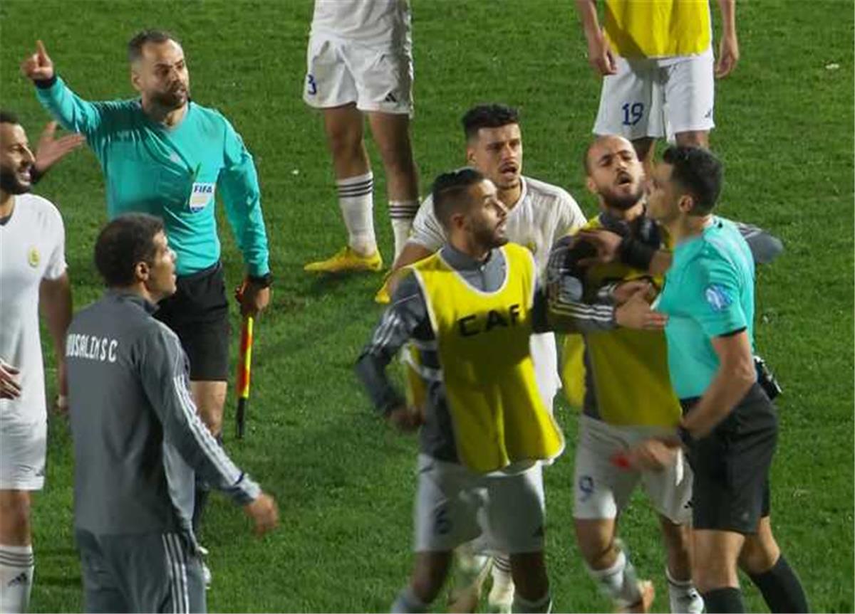 محمد معروف حكما لمباراة الأهلي وفاركو