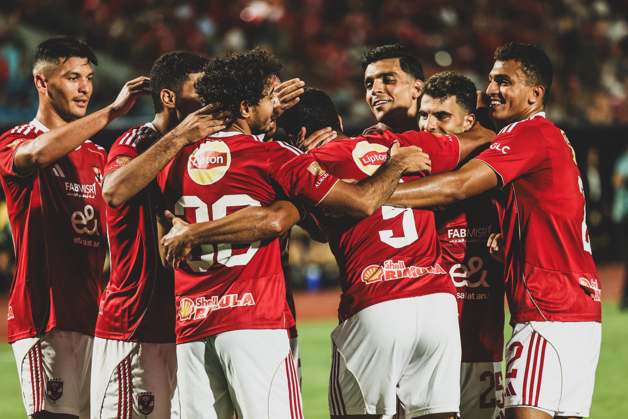 الأهلي يحقق فوزه الأول برباعية أمام فاركو