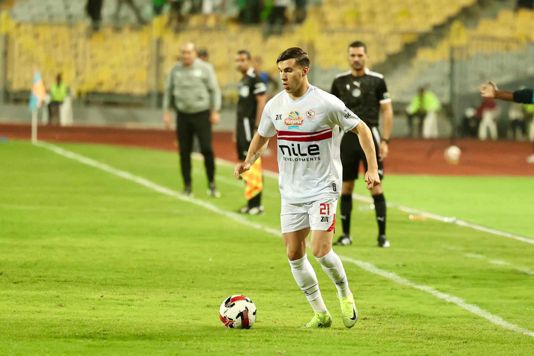 الزمالك يسعى لإنهاء أزمة مستحقات نداي وميخالاك وساسي