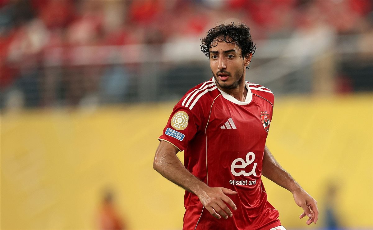رابطة الأندية تعلن إيقاف محمد هاني مباراة بعد طرده ضد فاركو