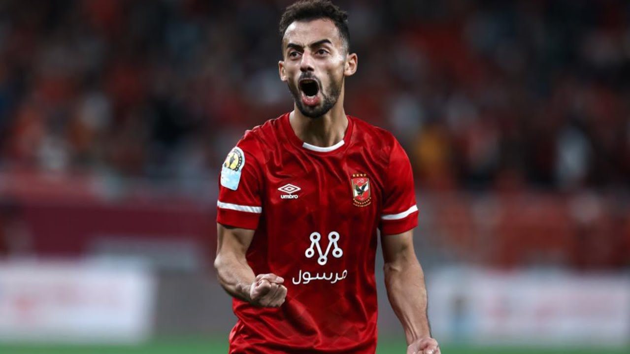 بيراميدز يدخل سباق التعاقد مع أحمد عبد القادر