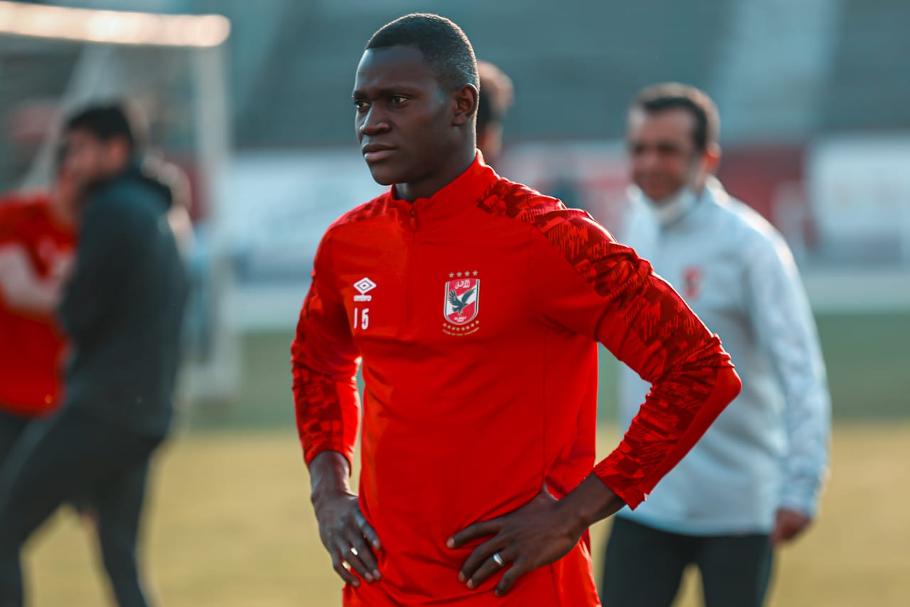 الأهلي يهدد ديانج بالتجميد