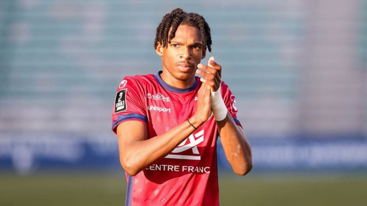 عرض ضخم من الهلال السعودي لضم جيرمي جاكيه