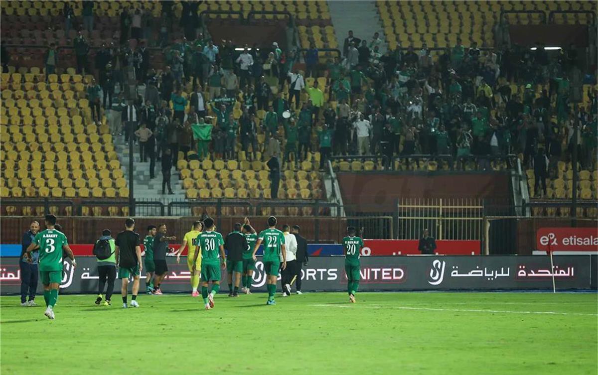 جماهير الإتحاد السكندري تهاجم مجلس الإدارة واللاعبين بعد هزيمة إنبي