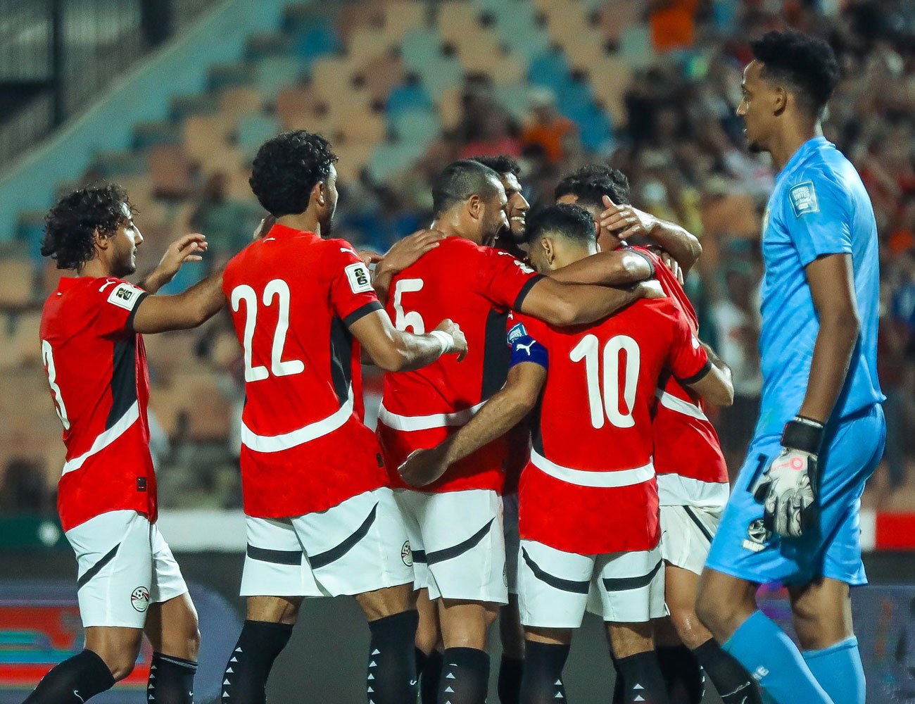 منتخب مصر يقترب من المونديال بثنائية أمام إثيوبيا