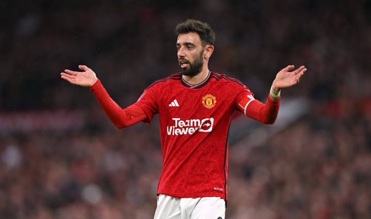 برونو يبدي سعادته بالوصول للهدف (١٠٠) مع يونايتد