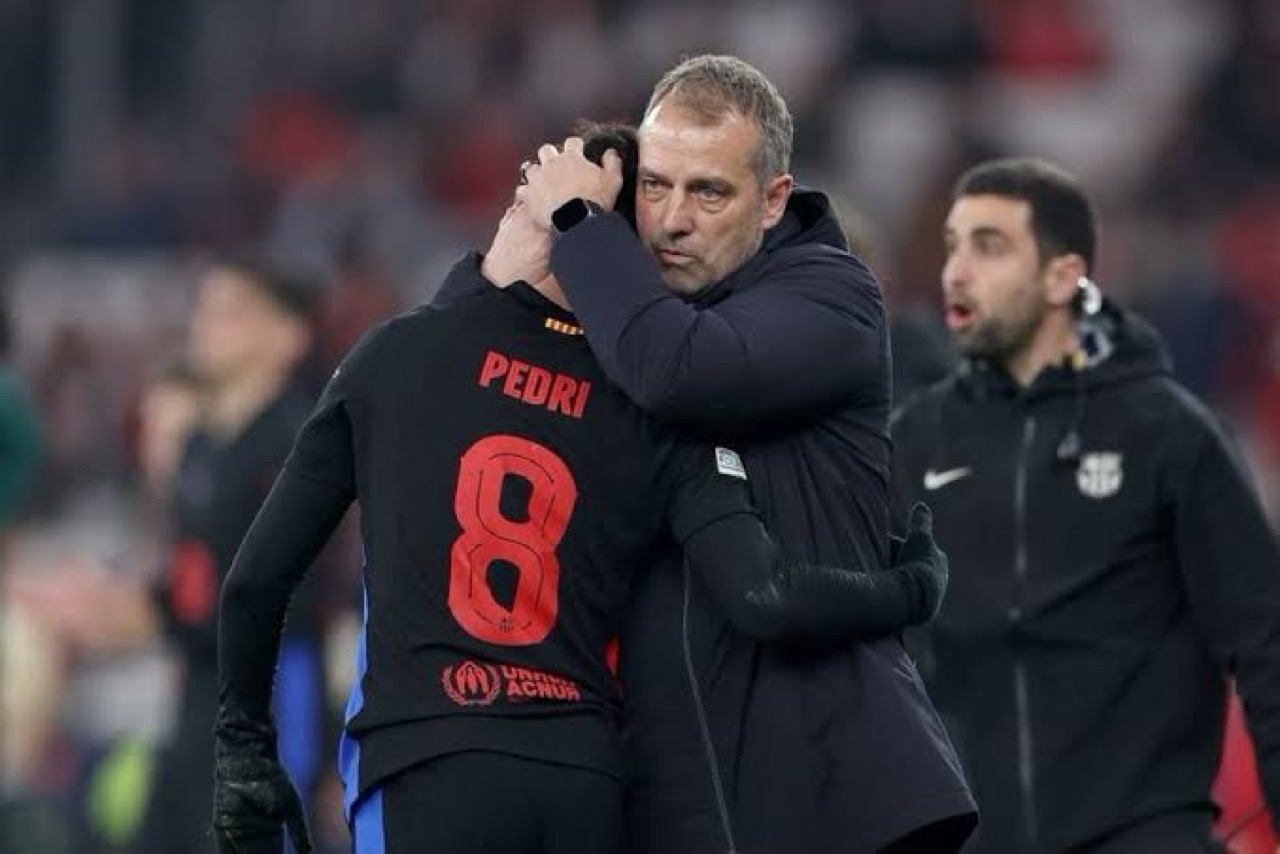 فليك: بيدري لاعب عظيم وأصبح قائد لبرشلونة
