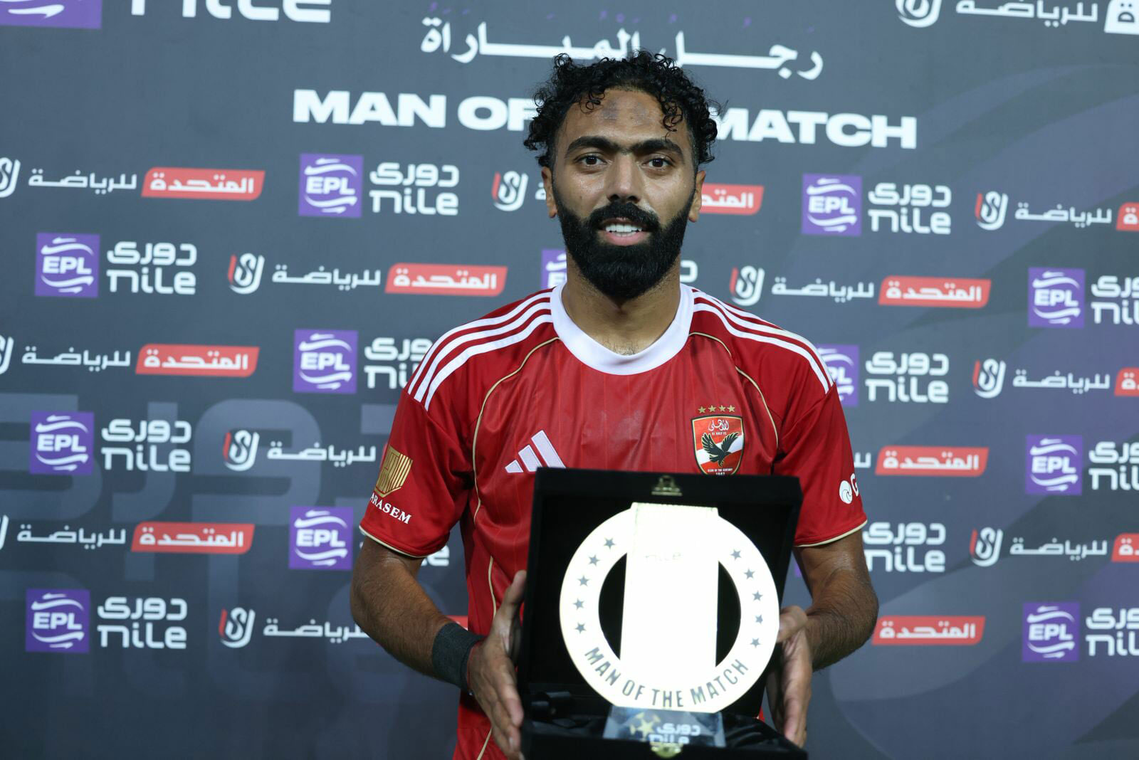 الأهلي ينفي توقيع أي عقوبة على الشحات