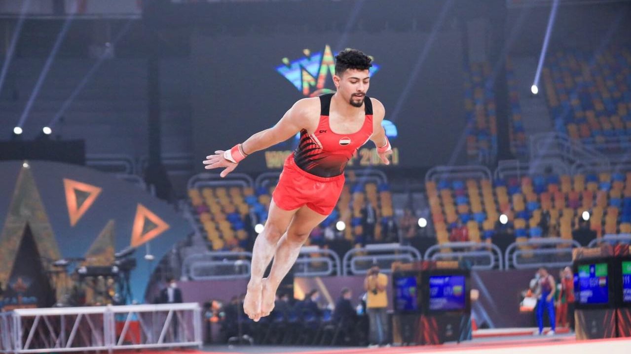 عمر العربي يتأهل لنهائي الفردي العام ببطولة العالم للجمباز في إندونيسيا