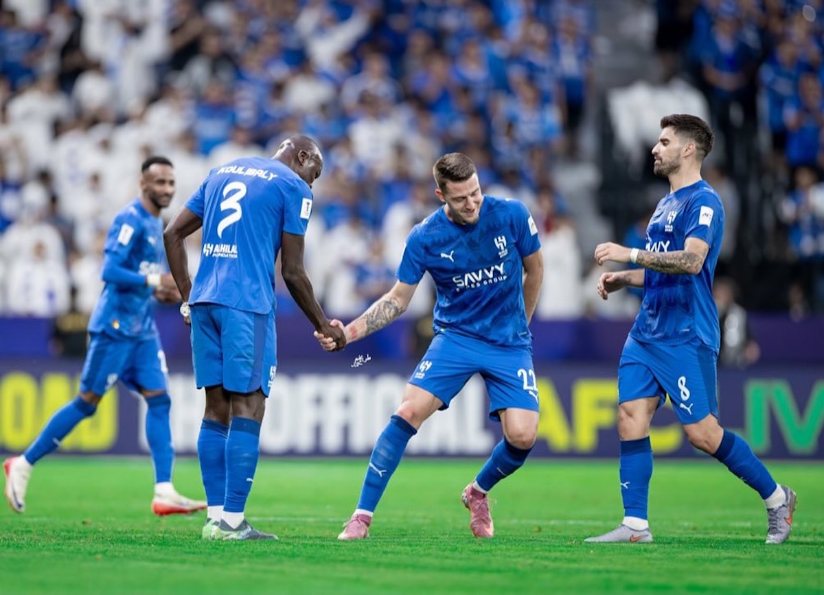 الهلال يتصدر أبطال آسيا بعد حسم القمة 3-1 أمام السد 