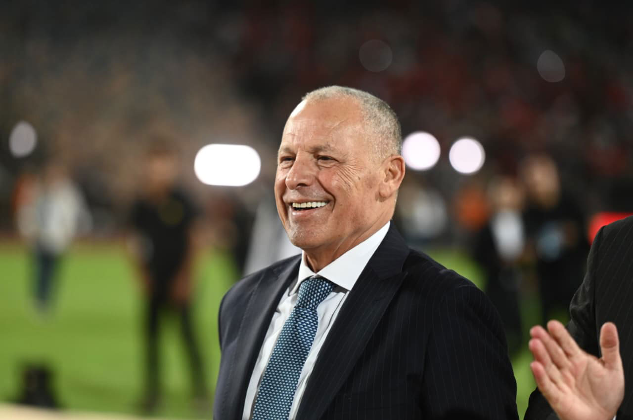 جلسة طارئة بين أبو ريدة وطولان