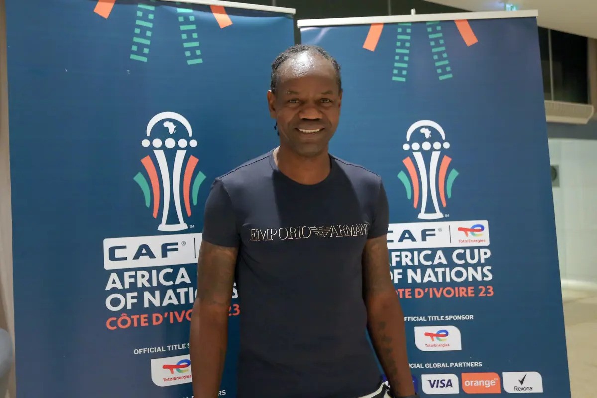 أسطورة أنجولا يؤكد صعوبة مواجهة مصر في أمم أفريقيا