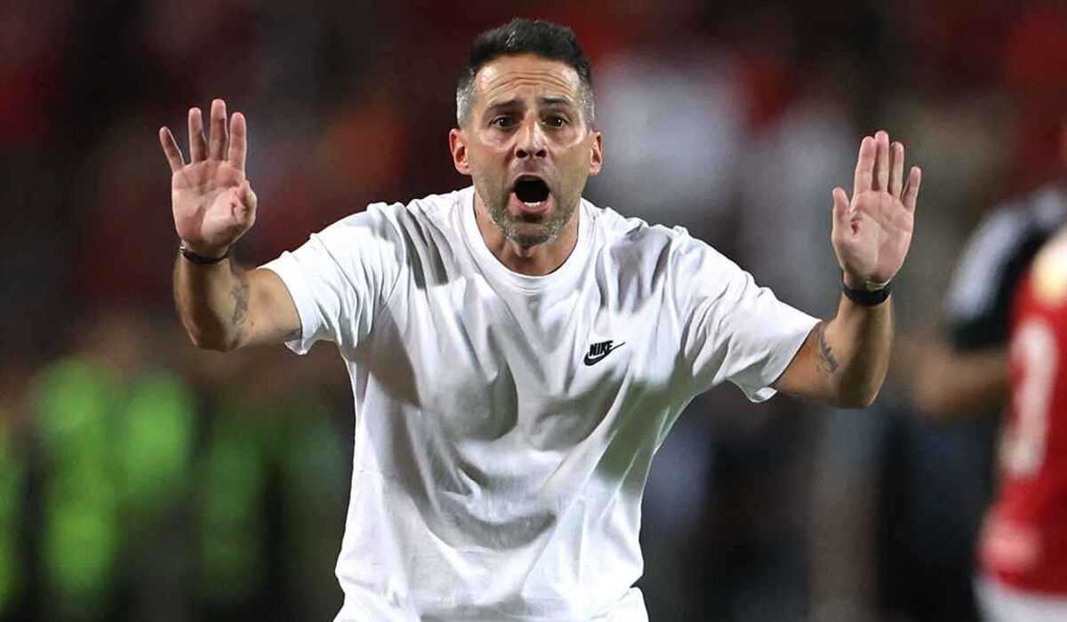 الجهاز الفني للزمالك يحصل على جزء من مستحقاته المتأخرة