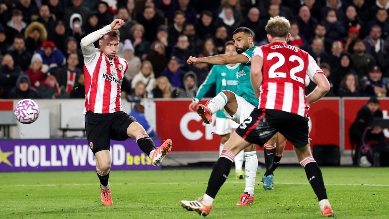 صلاح ينافس على جائزة هدف الشهر بالبريميرليج 