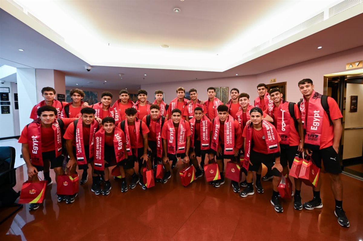 بعثة منتخب الناشئين تصل مقر إقامتها في قطر إستعدادا للمونديال
