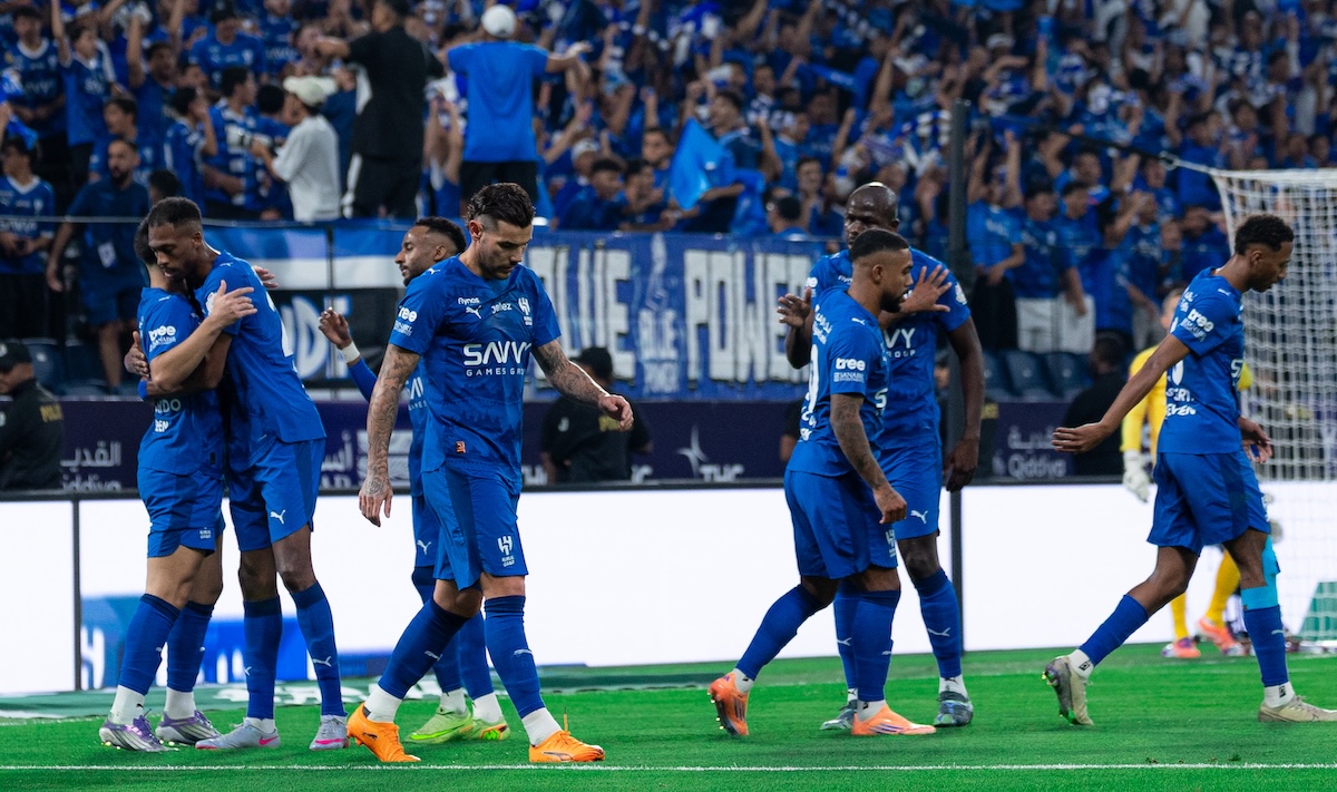 الهلال يواصل مطاردة النصر بالفوز على الشباب 