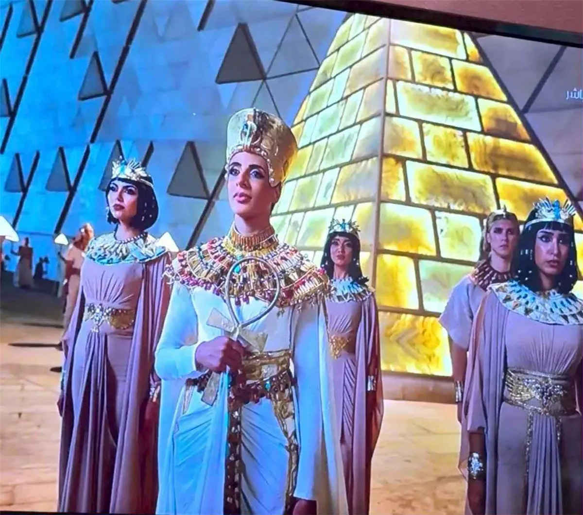 اتحاد الكاراتيه يشيد بتواجد فريال أشرف بحفل افتتاح المتحف