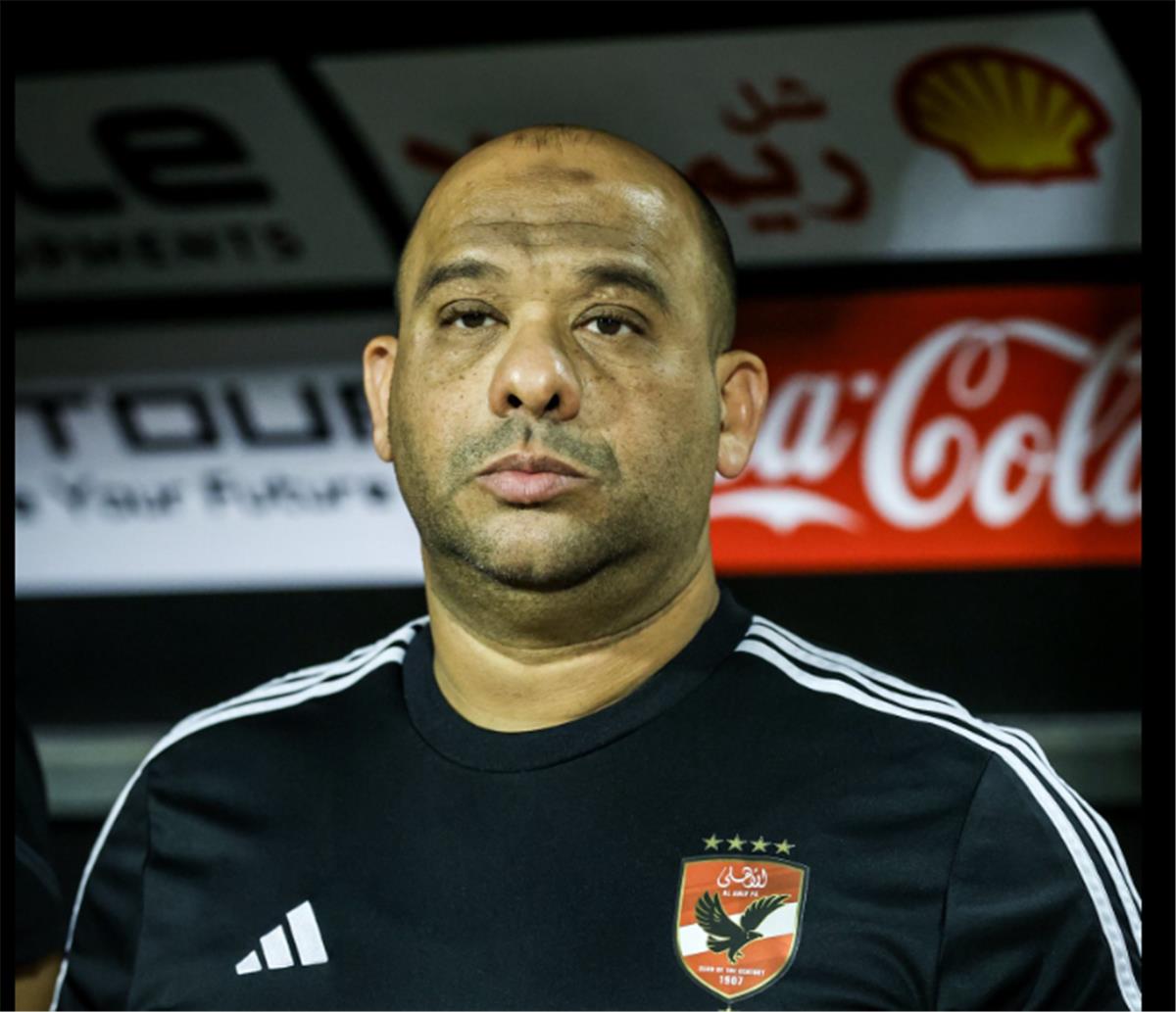 وليد صلاح الدين ينفي حدوث مشادة مع الشناوي