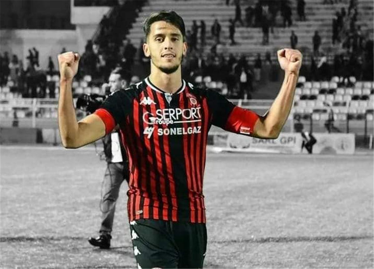 شبيبة القبائل يكشف حقيقة مفاوضات الأهلي مع بلعيد