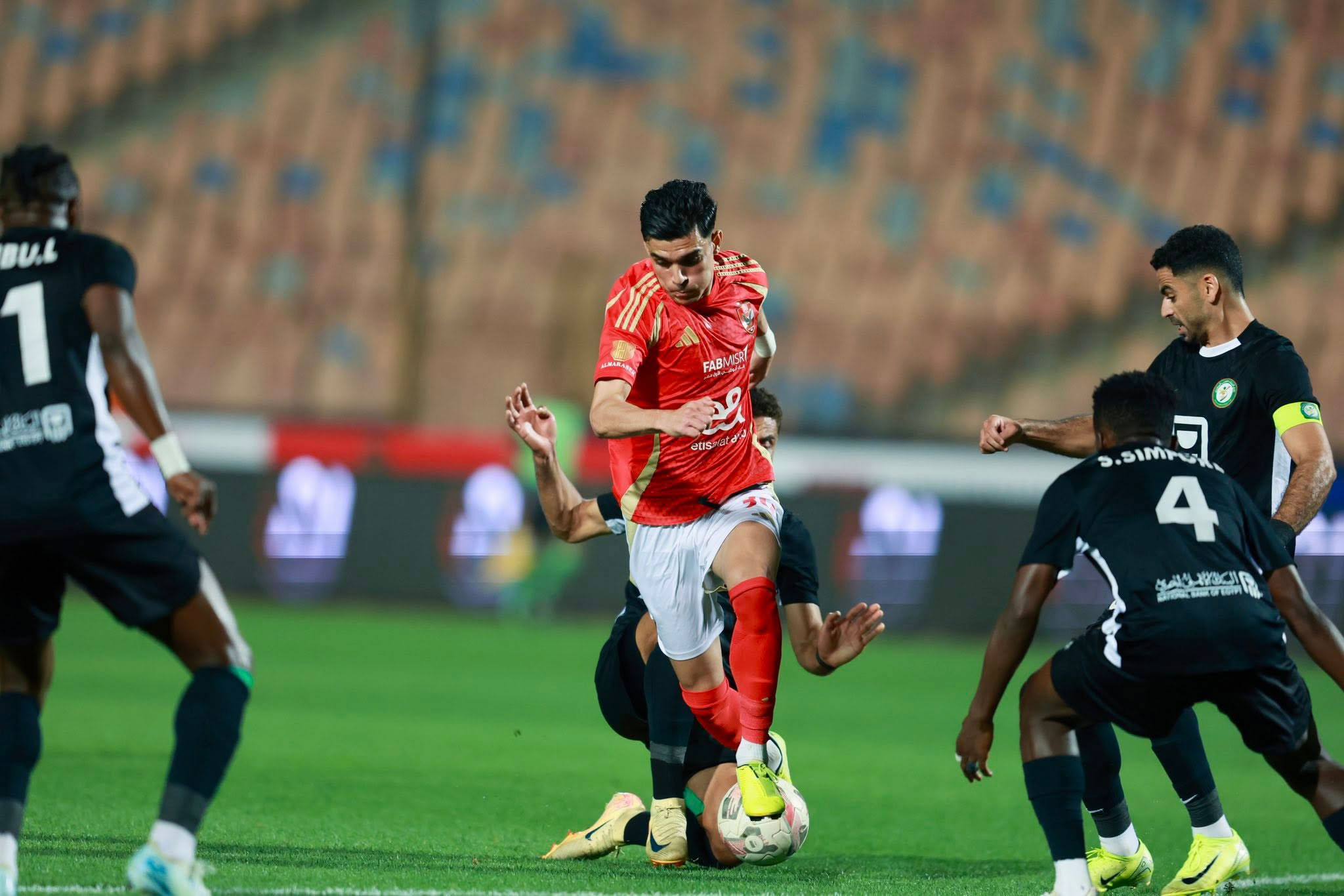 بن شرقي: نستعد للقاء سيراميكا بجدية