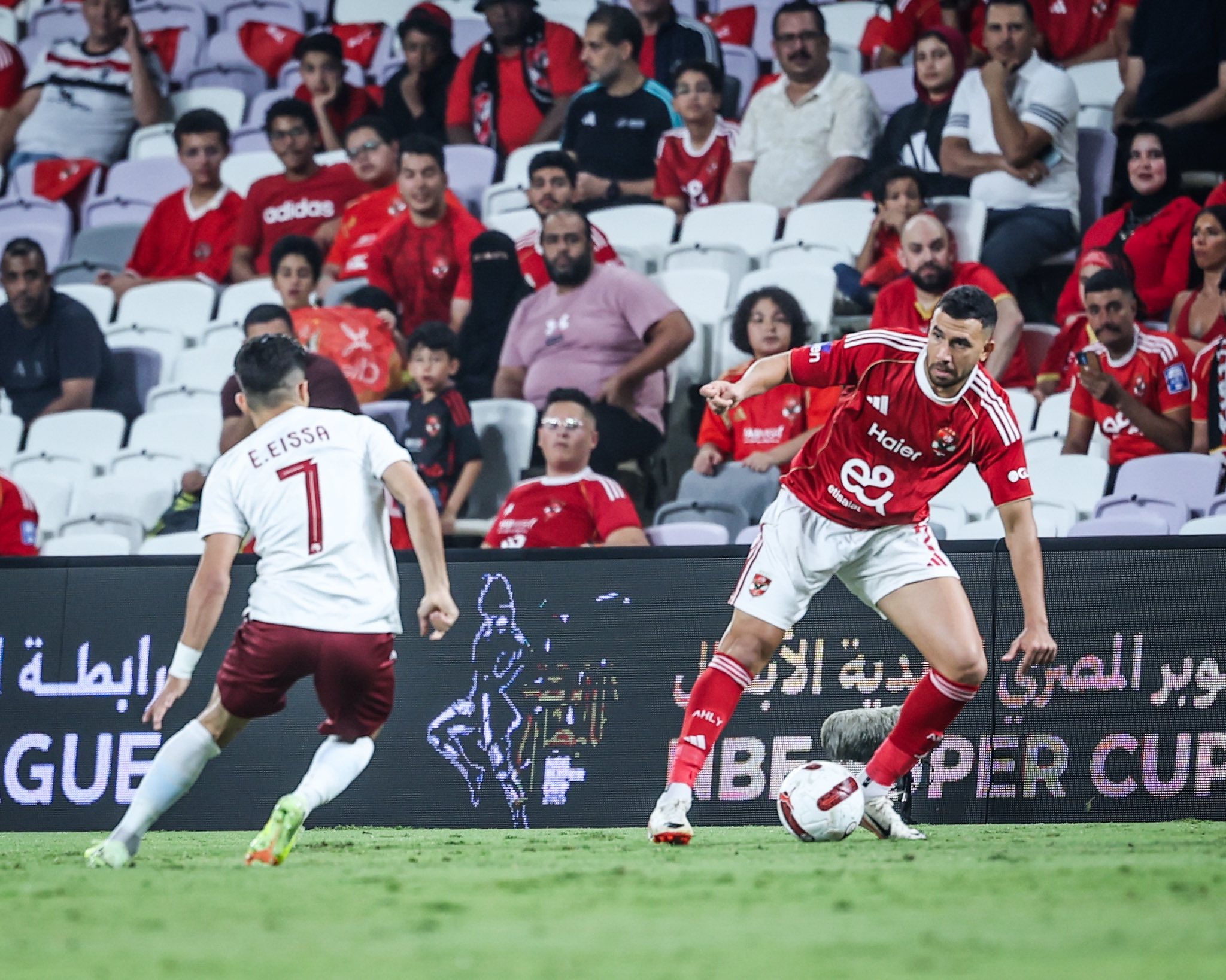 فيديو: الأهلي إلى نهائي السوبر بالفوز على سيراميكا