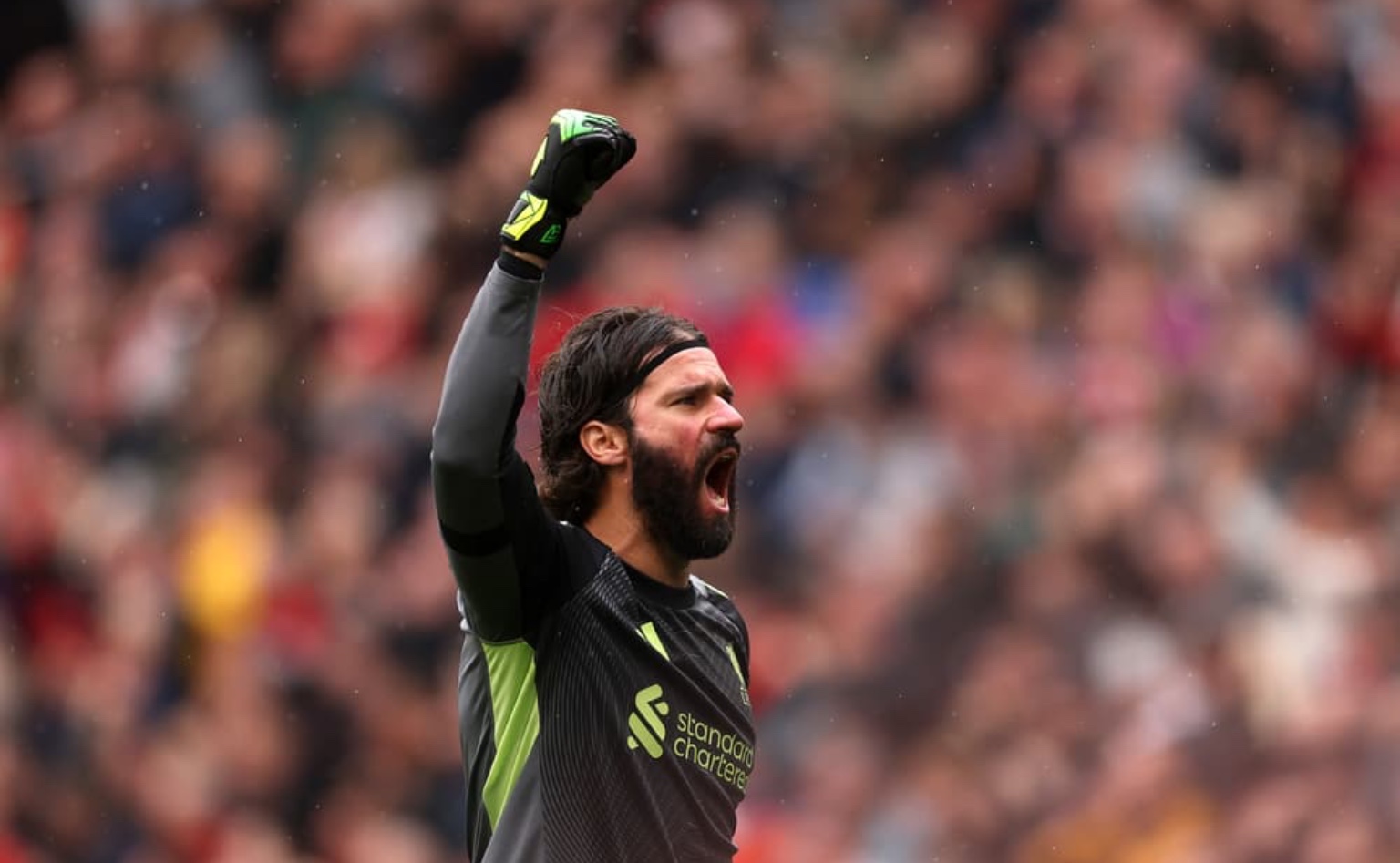 أليسون مستمر في الغياب عن ليفربول بقمة مان سيتي