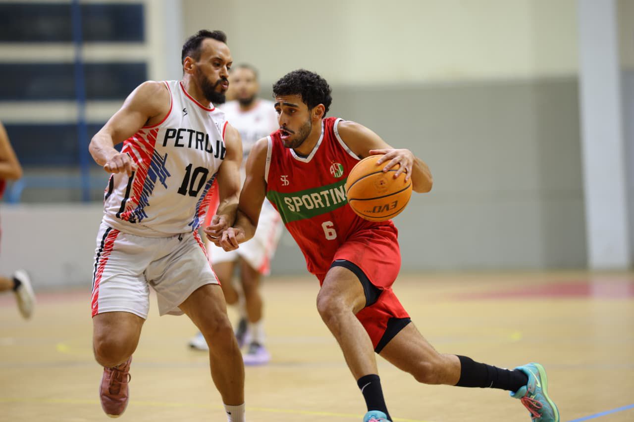 السماح بحضور الجماهير في نصف نهائي دوري المرتبط لكرة السلة بواقع 1500 مشجع