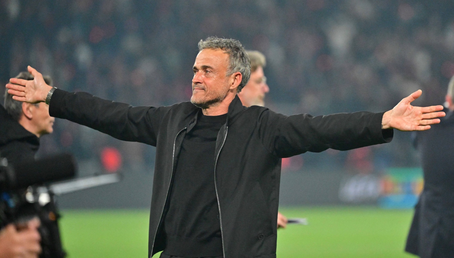 لويس إنريكي: ليون فريق رائع 